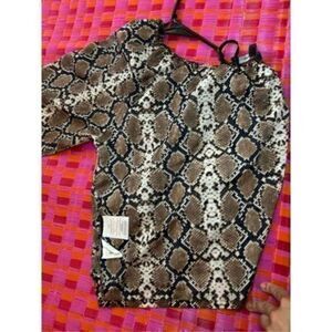 BCBG blouse